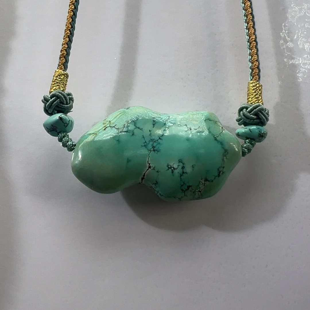 绿松石未镶嵌挂件