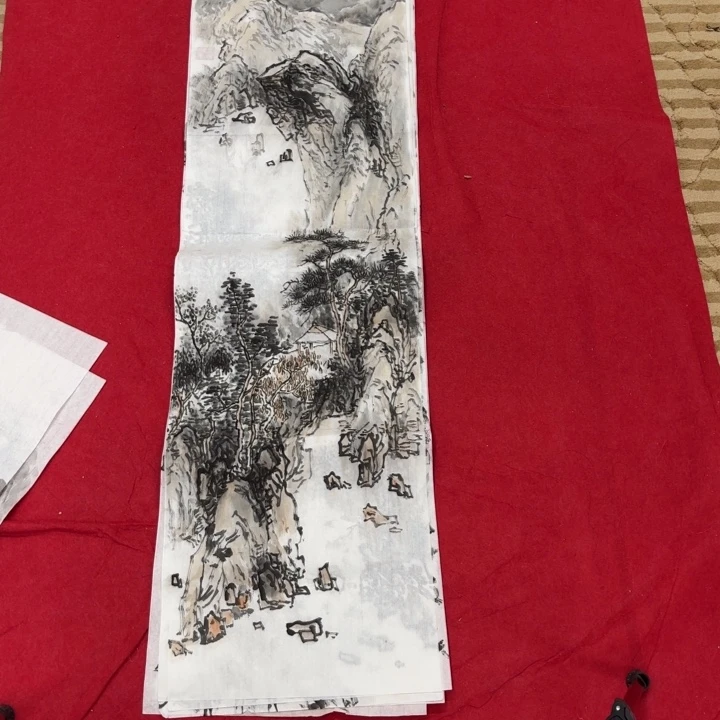 国画花鸟等图案为一体