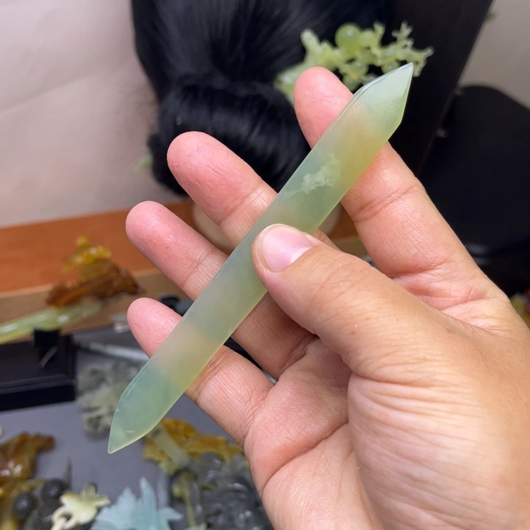 蛇纹石玉未镶嵌发簪