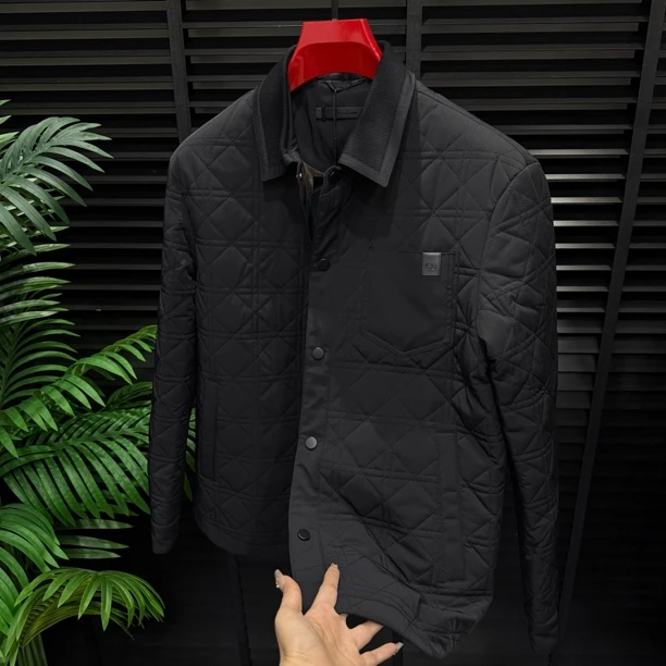欧货男士翻领白鹅绒内胆定制款羽绒服穿搭青春潮流
