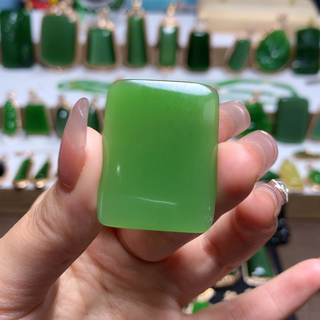 和田玉（碧玉）裸面未镶嵌