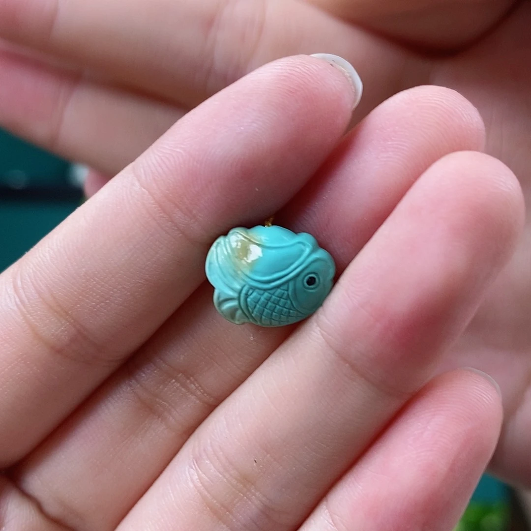 未镶嵌绿松石珠宝奇石