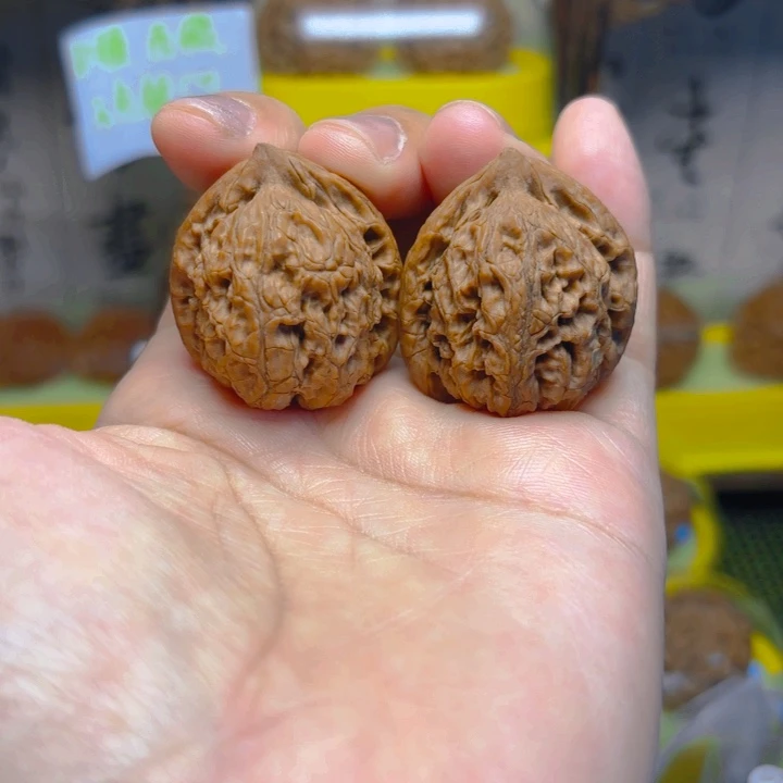文玩核桃吊坠水龙