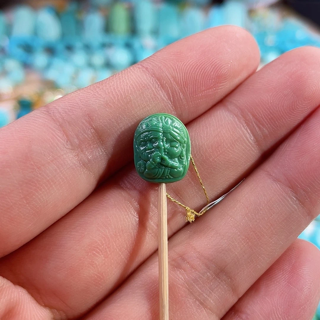 绿松石未镶嵌珠宝奇石