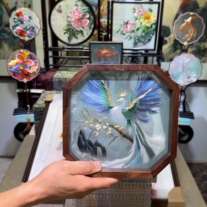 刺绣刺绣工艺精湛