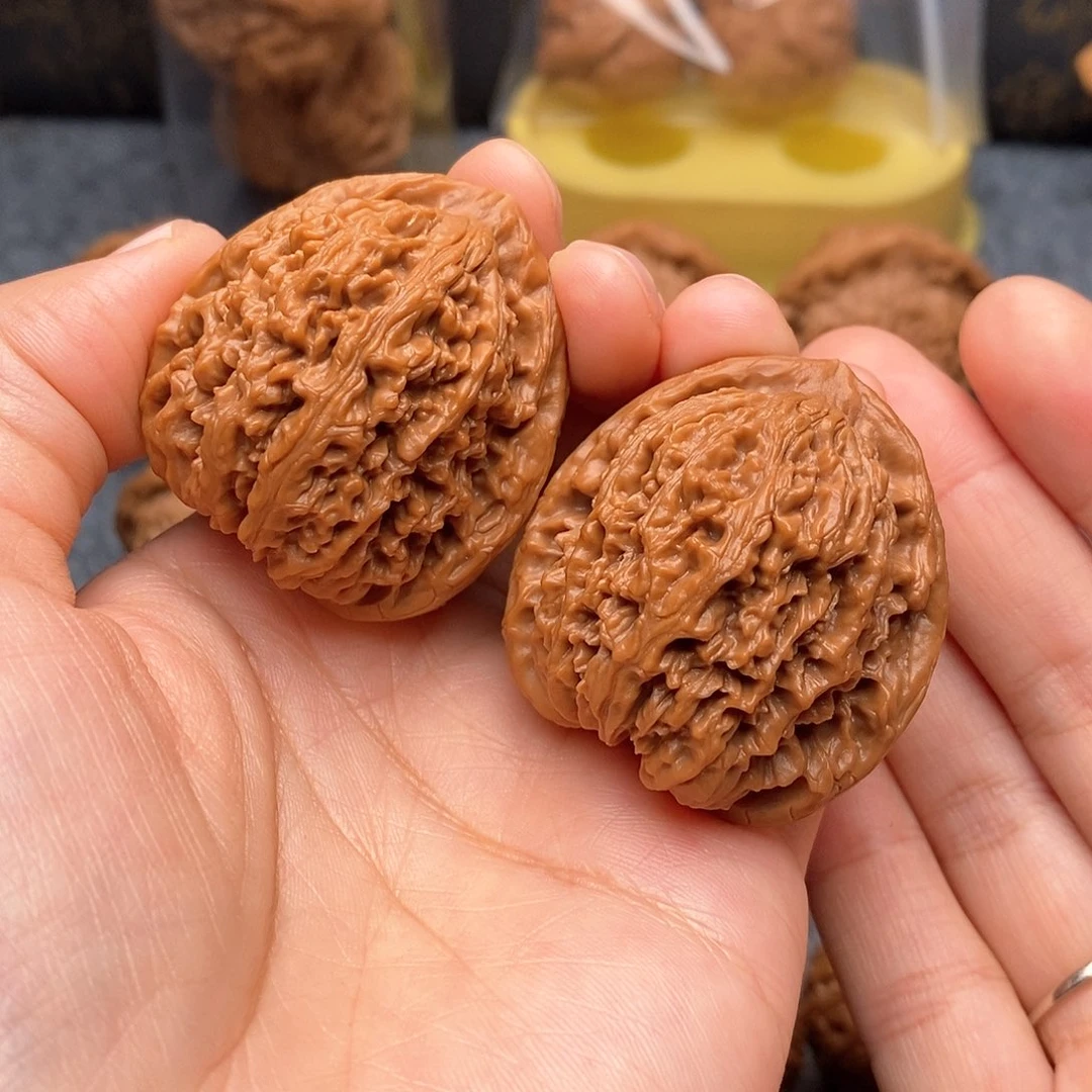 文玩核桃把件荣*高炮凹底南疆40尺