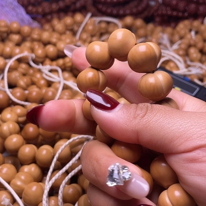 方***糖手串猴头核桃17尺寸镜面柯基屁桃手持全品无暇