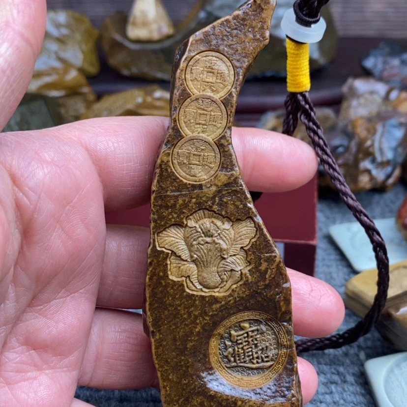 【闪购商品】原石雕刻手把件