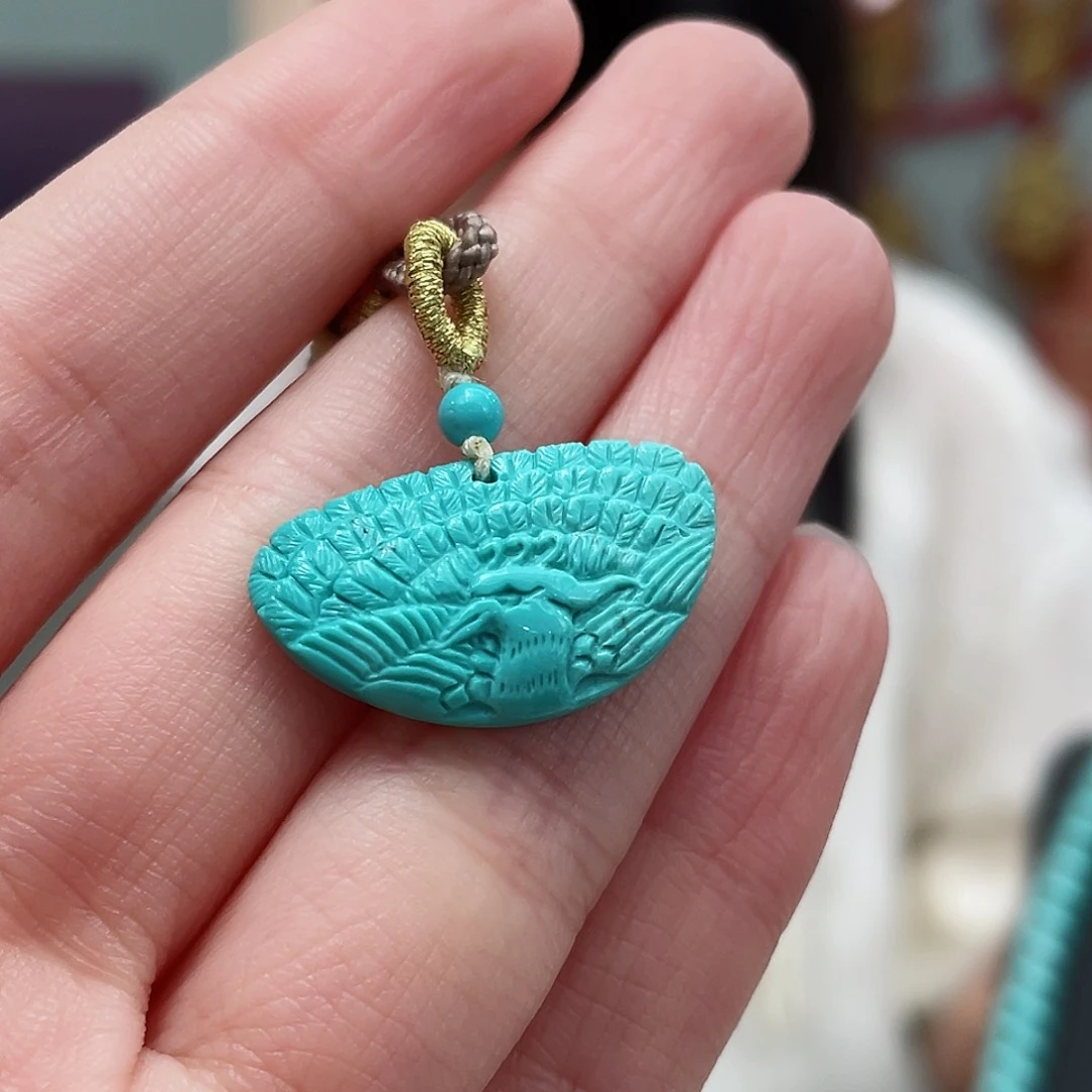 绿松石颈饰未镶嵌