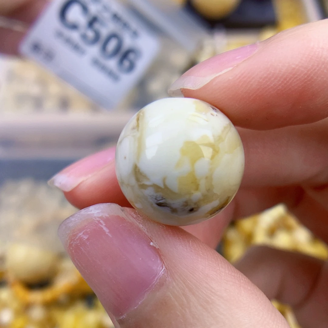 未镶嵌琥珀珠宝奇石静**16