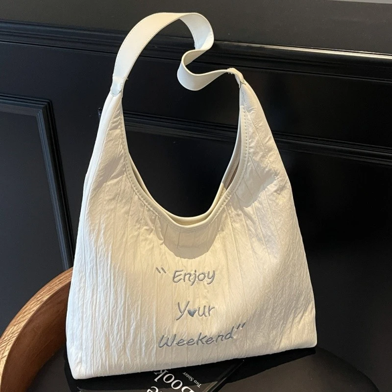 夏季大容量腋下包包女单肩刺绣褶皱帆布包休闲百搭学生通勤托特包