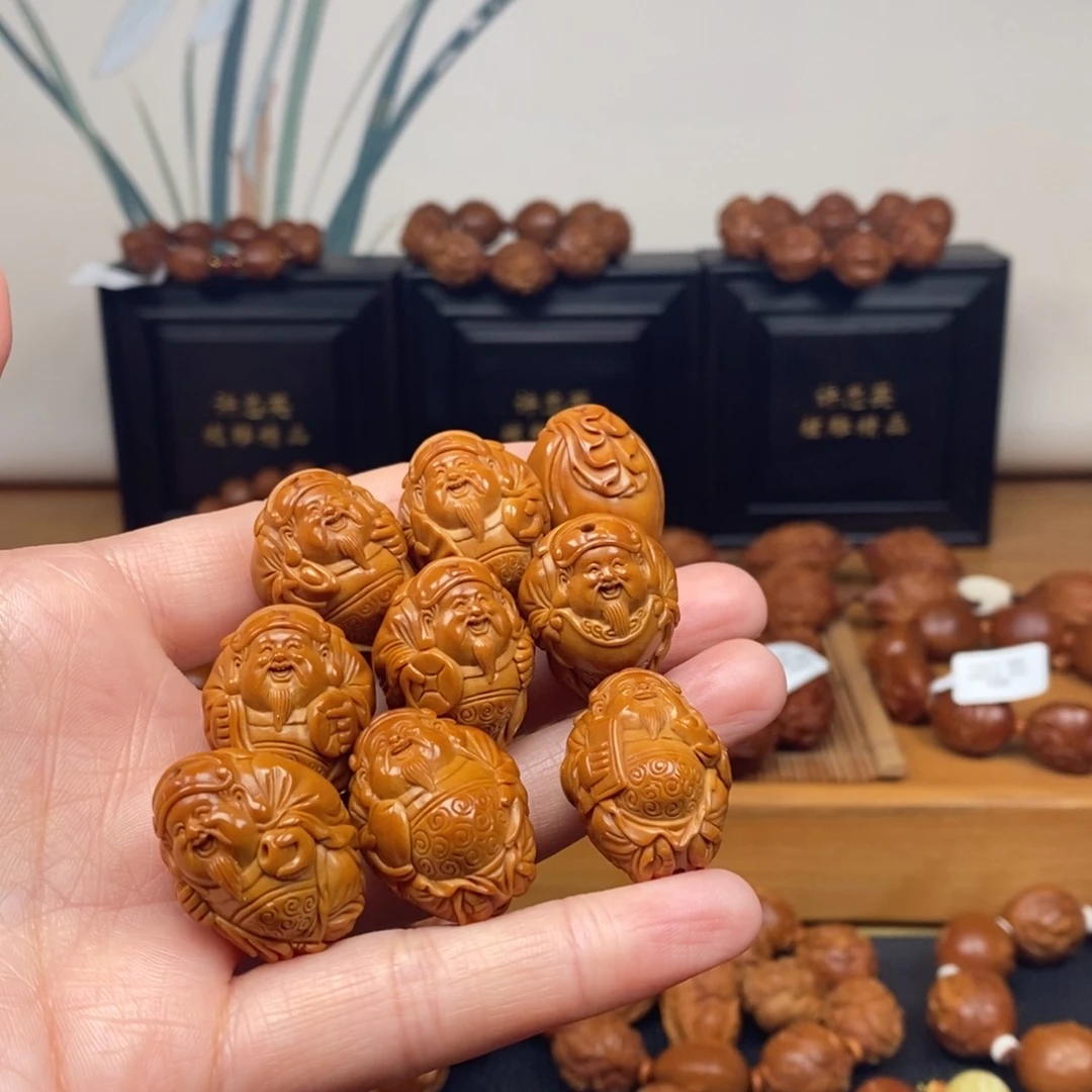 手串橄榄核曹华老师八宝财神