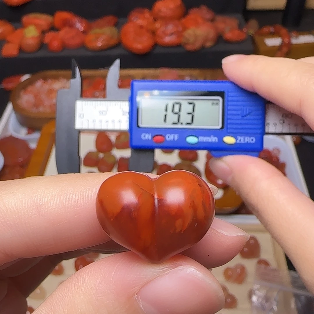 南红玛瑙未镶嵌颈饰