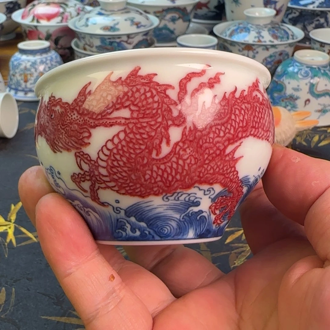 青花釉里红龙纹缸杯