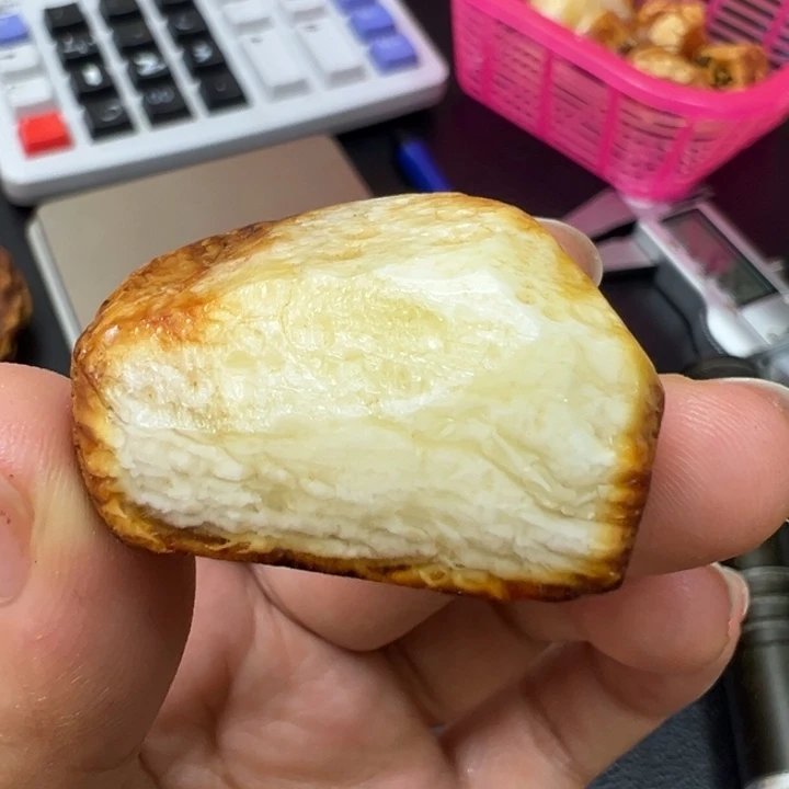 未镶嵌定制琥珀L****蜜蜡