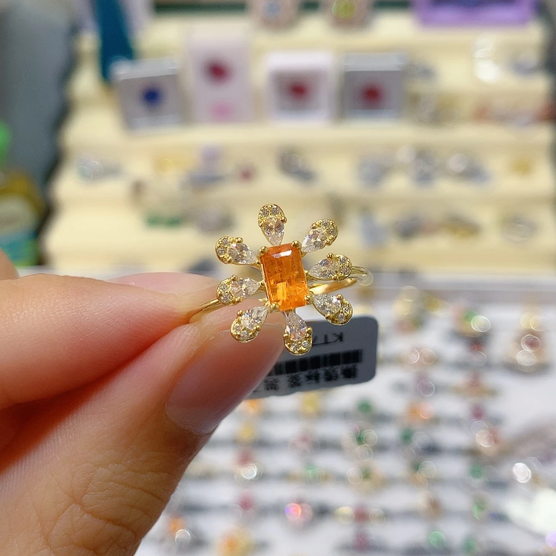 戒指银S925镶嵌石榴石（芬达石）