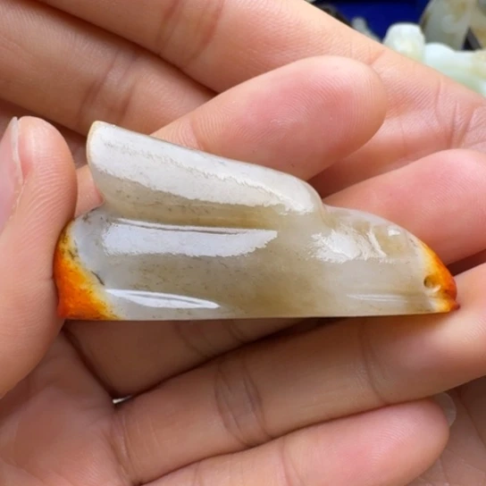 和田玉挂件未镶嵌才**姐