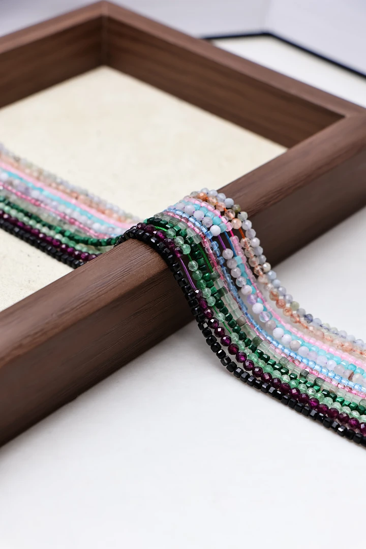 天然水晶，玉石，玛瑙，珍珠等半成品链接C01-C99，按号拍