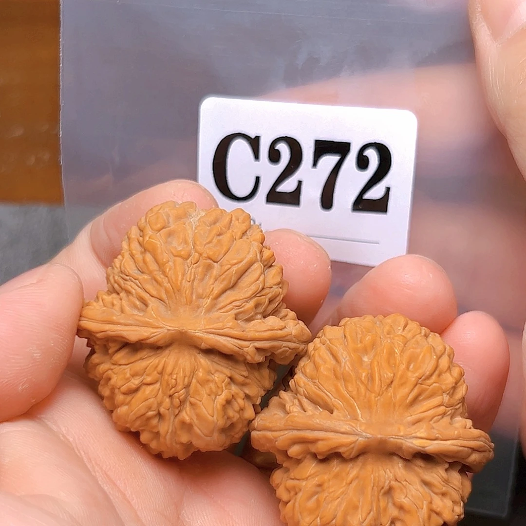 吊坠文玩核桃38➕四喜。有瑕疵