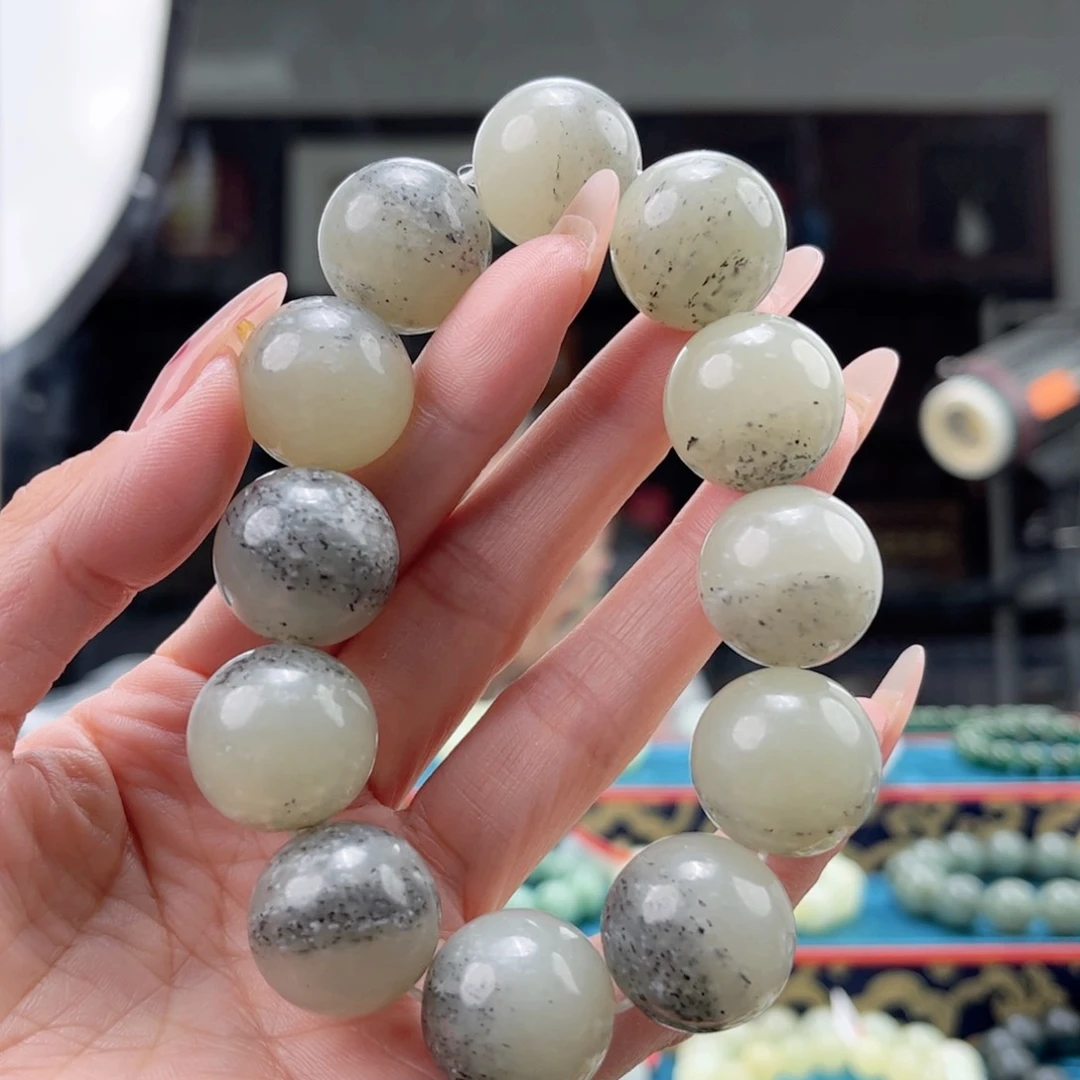 【闪购商品】未镶嵌和田玉手链Z***H纯天然新疆点墨青花20