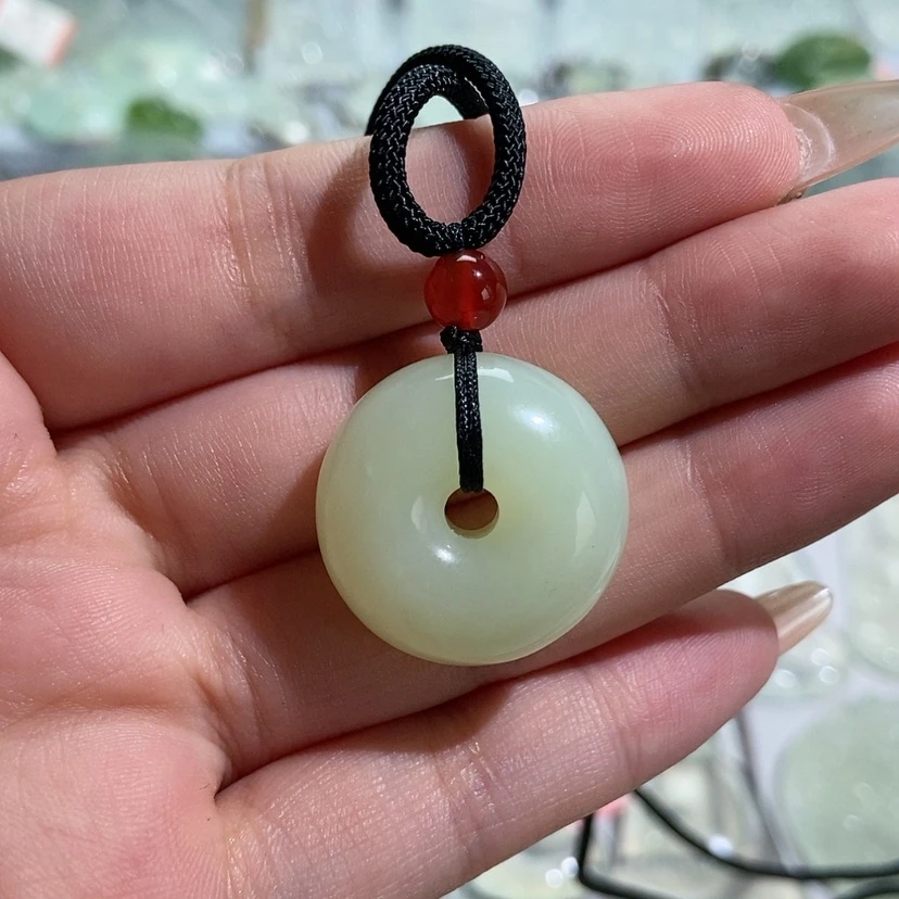 【闪购商品】蛇纹石玉颈饰未镶嵌