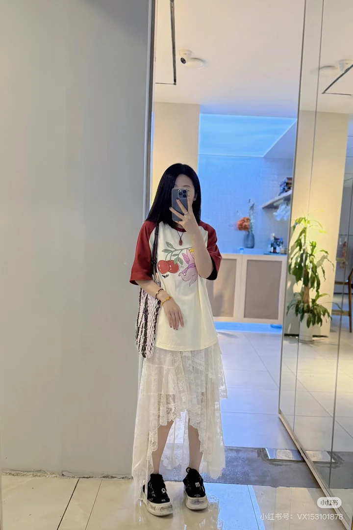 尾～丫2025夏季新款「天使」樱桃小天使插肩袖T恤