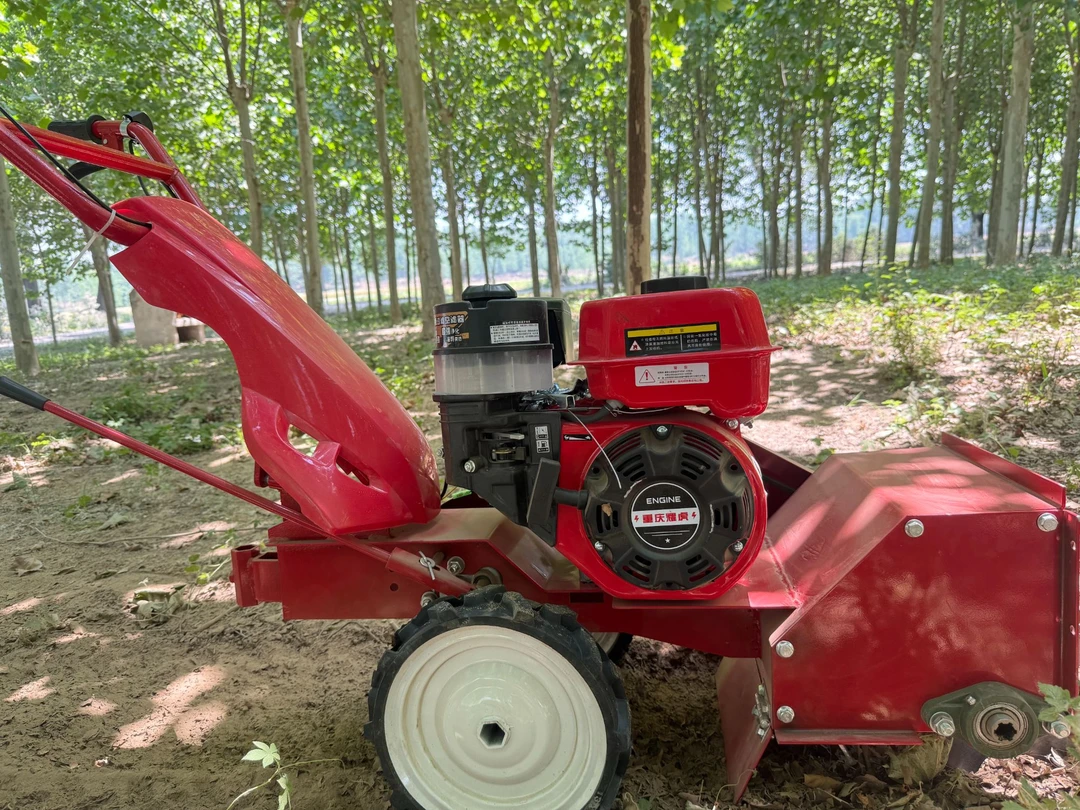 多功能锄耕机四驱170马力锄草旋耕开沟一机多用