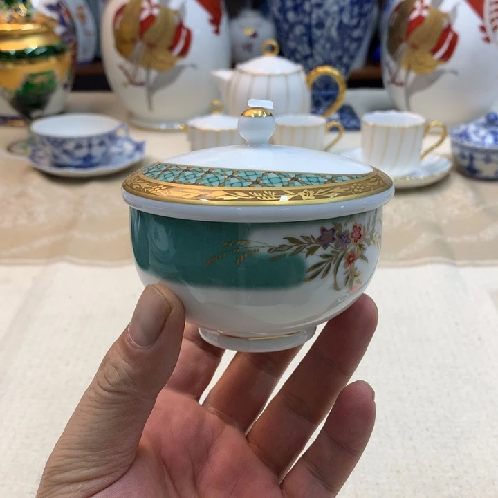 紫砂金瓷阁精品瓷器店