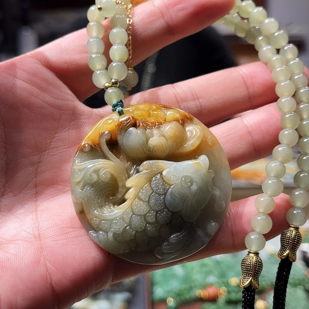 未镶嵌蛇纹石玉颈饰