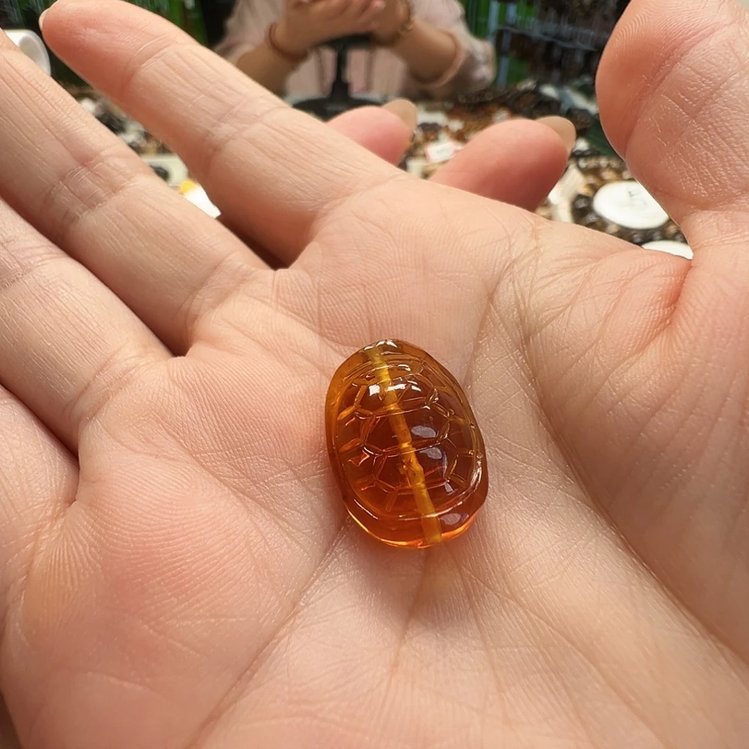 琥珀未镶嵌裸石抚顺琥珀富甲