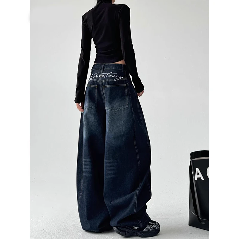美式复古刺绣弯刀阔腿牛仔裤女2025冬季新款高腰直筒宽松拖地裤子