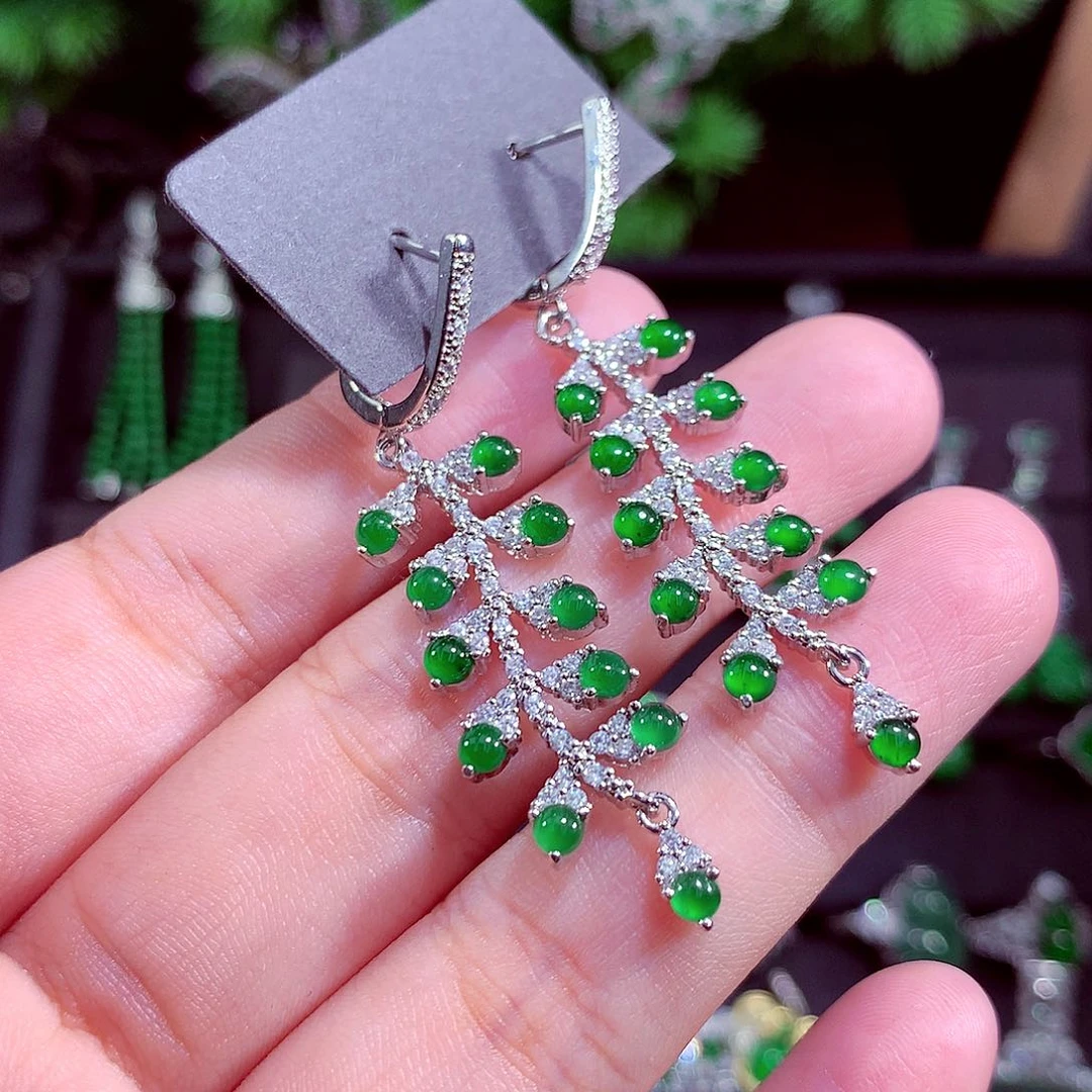 颈饰未镶嵌翡翠天然