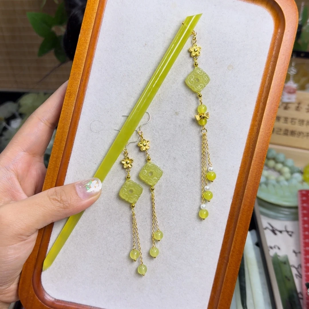 蛇纹石玉未镶嵌发饰