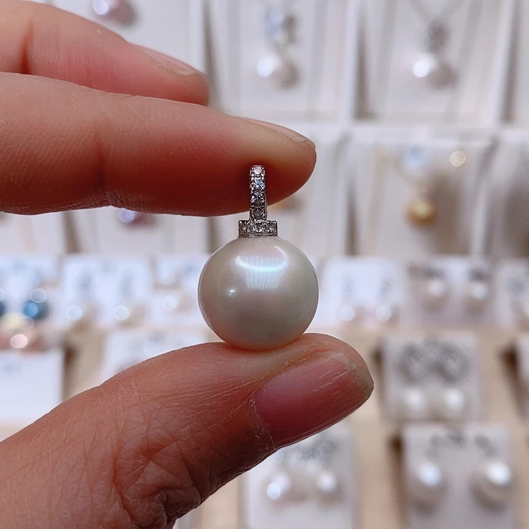 颈饰银S925镶嵌淡水珍珠