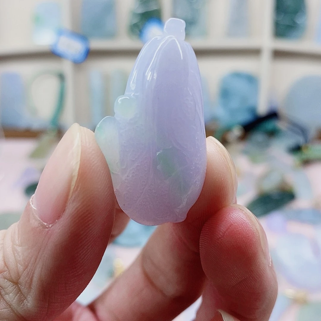 颈饰未镶嵌翡翠天然