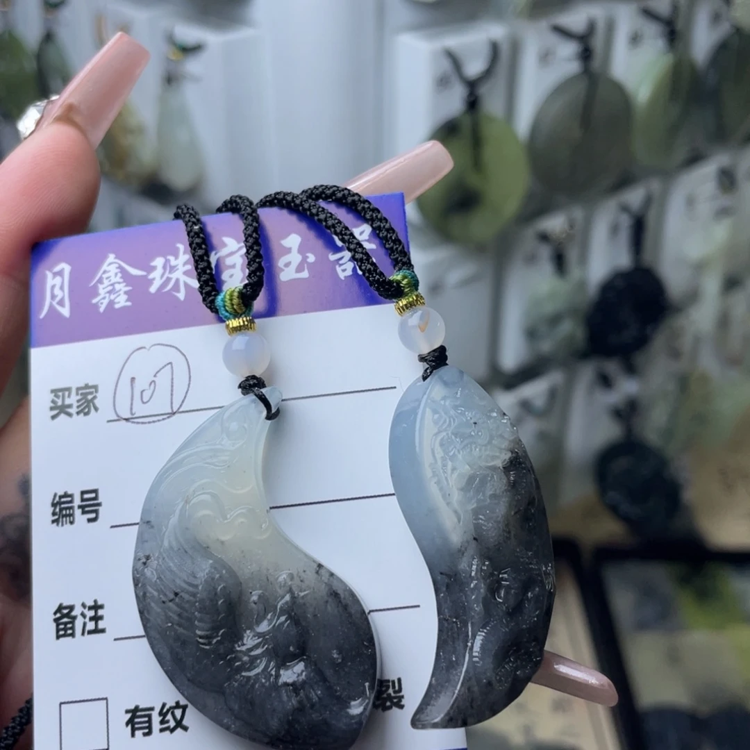 岫玉颈饰未镶嵌二***龙凤