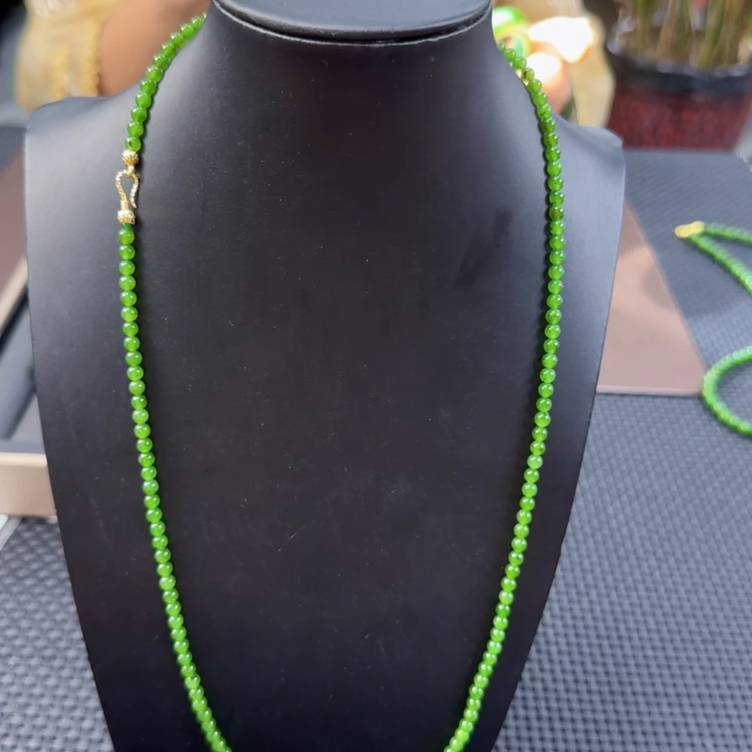 和田玉（碧玉）未镶嵌颈饰卡4