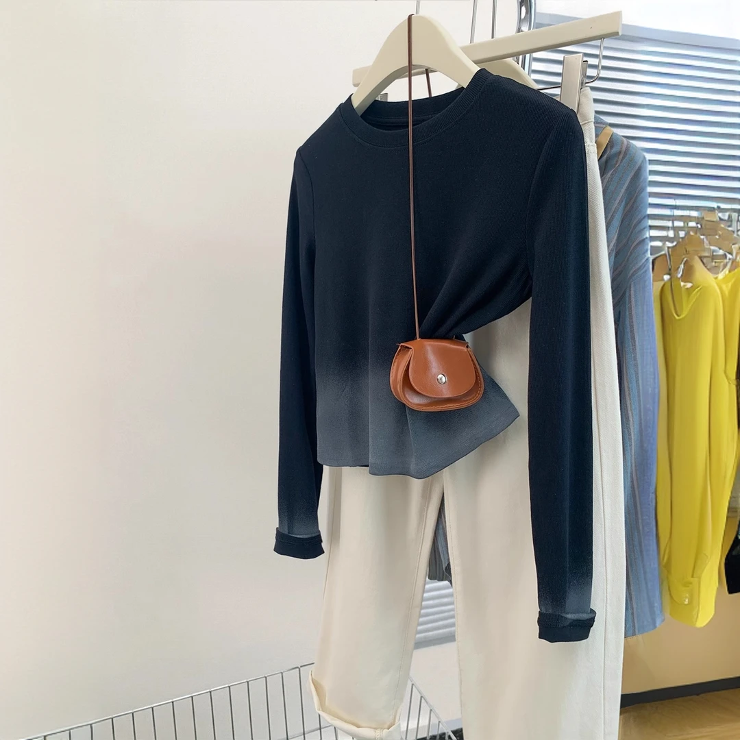 美式黑色渐变正肩长袖棉质t恤女早秋新款秋季短款内搭打底衫上衣