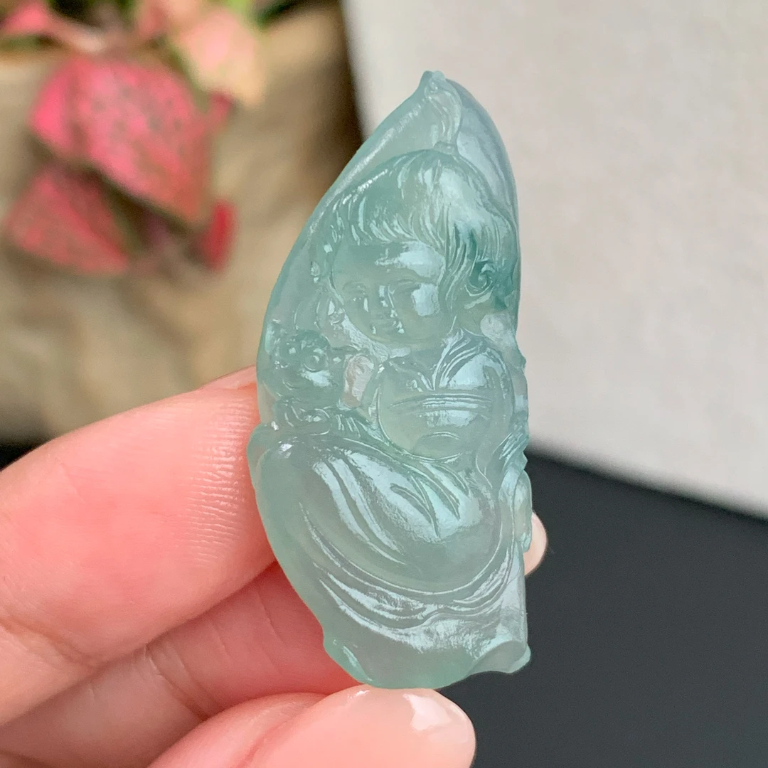 【自然光实拍】清澈 天然翡翠A货冰蓝色小仙女吊坠 定制毛货未抛光