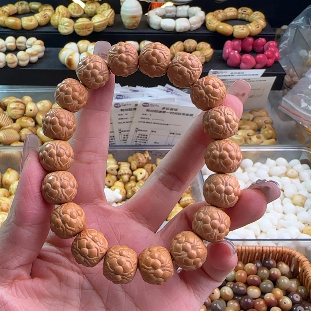 手串菩提根/象牙果卡14猴头并蒂莲1串
