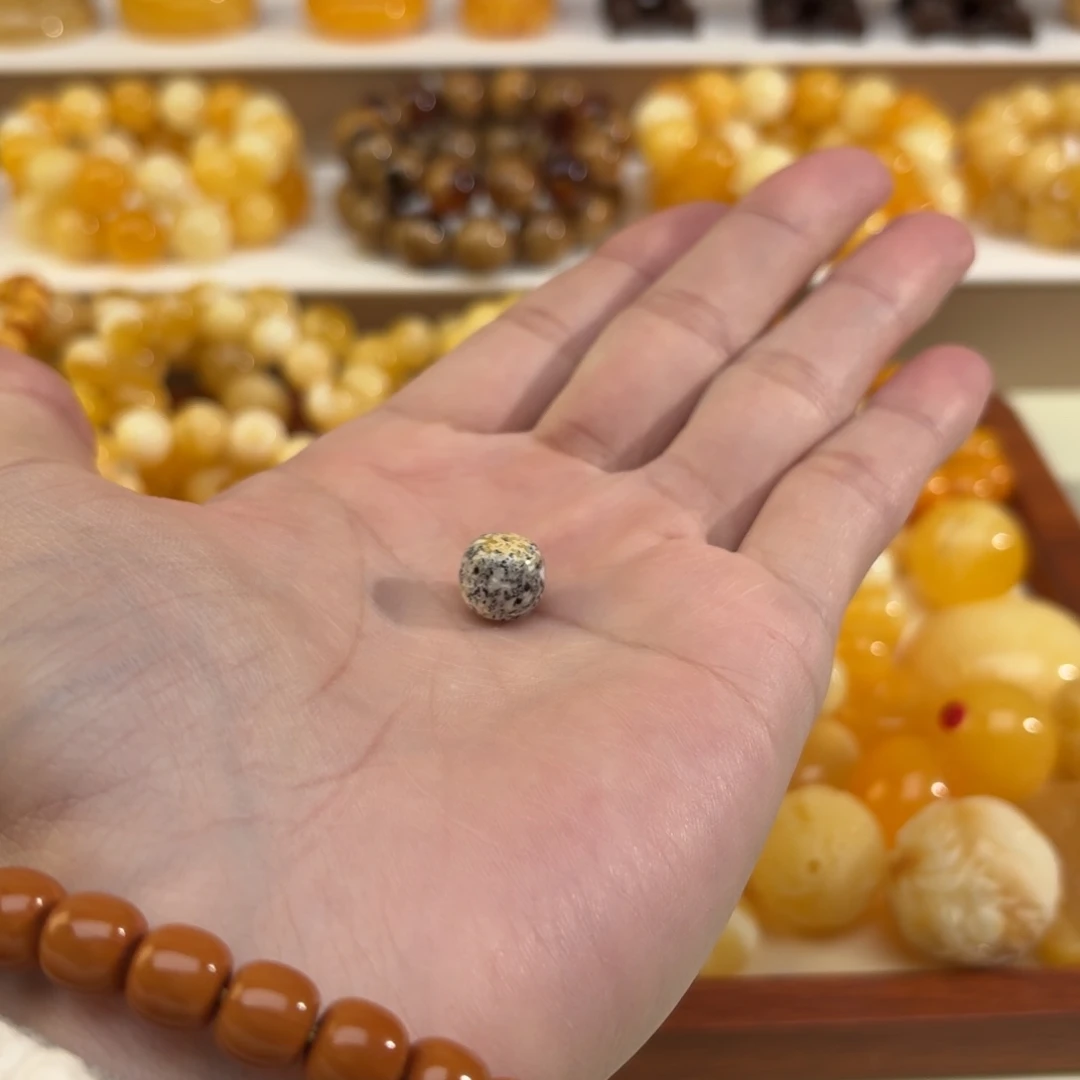 琥珀未镶嵌裸石琥珀蜜蜡