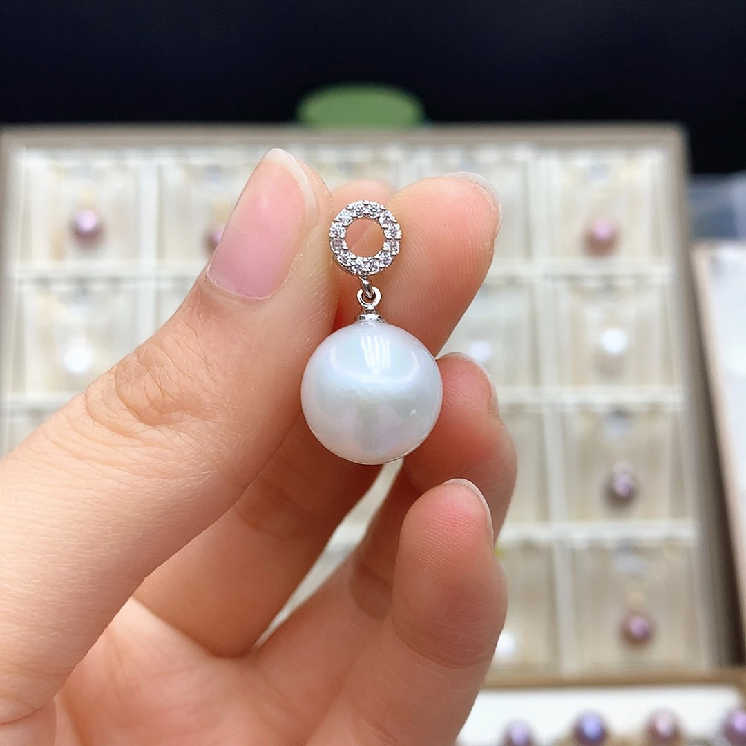 淡水珍珠颈饰合金