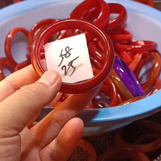 玛瑙/玉髓未镶嵌手镯