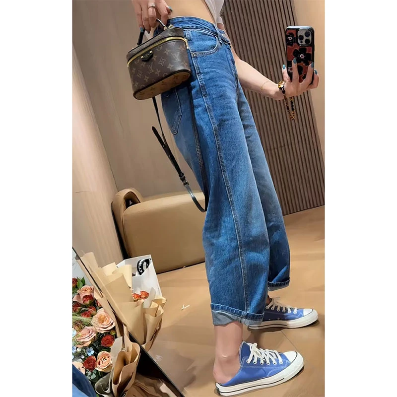 大码高腰直筒牛仔裤女2025早秋新款时尚韩系简约风显瘦宽松法棍裤