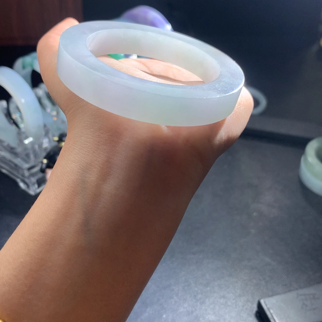 定制翡翠手镯未镶嵌