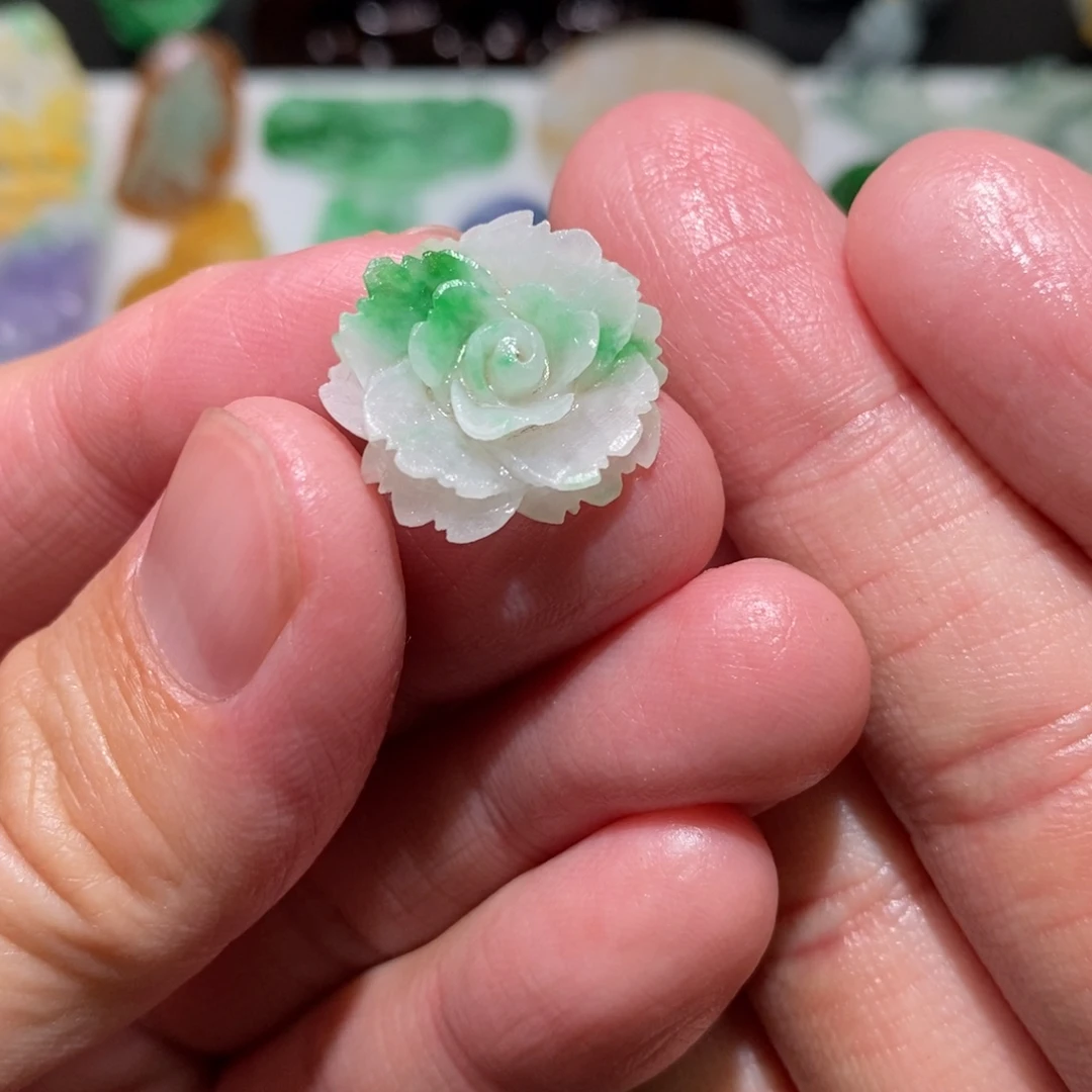 定制翡翠未镶嵌吊坠