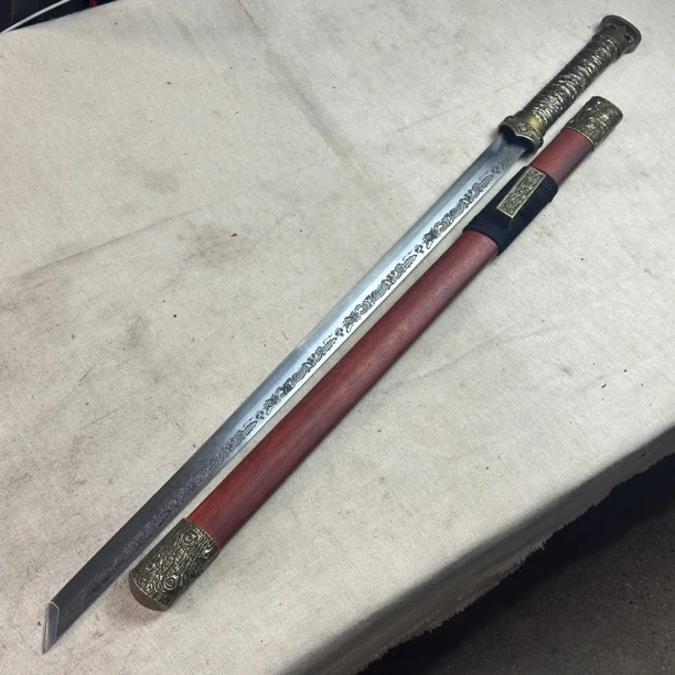 29 龙泉昊天- 金属柄 - 高猛钢 腐刻龙 红木 未开刃