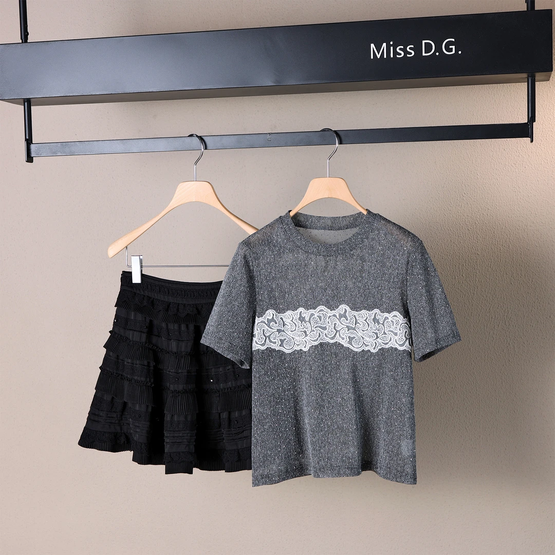 MissD.G.夏季薄款拼接时尚蕾丝上衣短袖短裙两件套J209