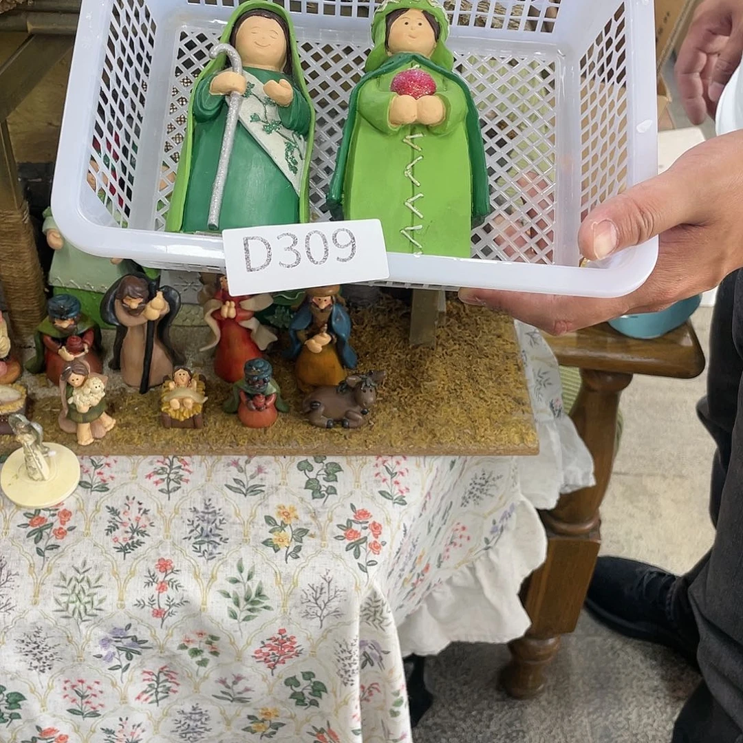 摆件小**妞孤品老货微瑕瓷