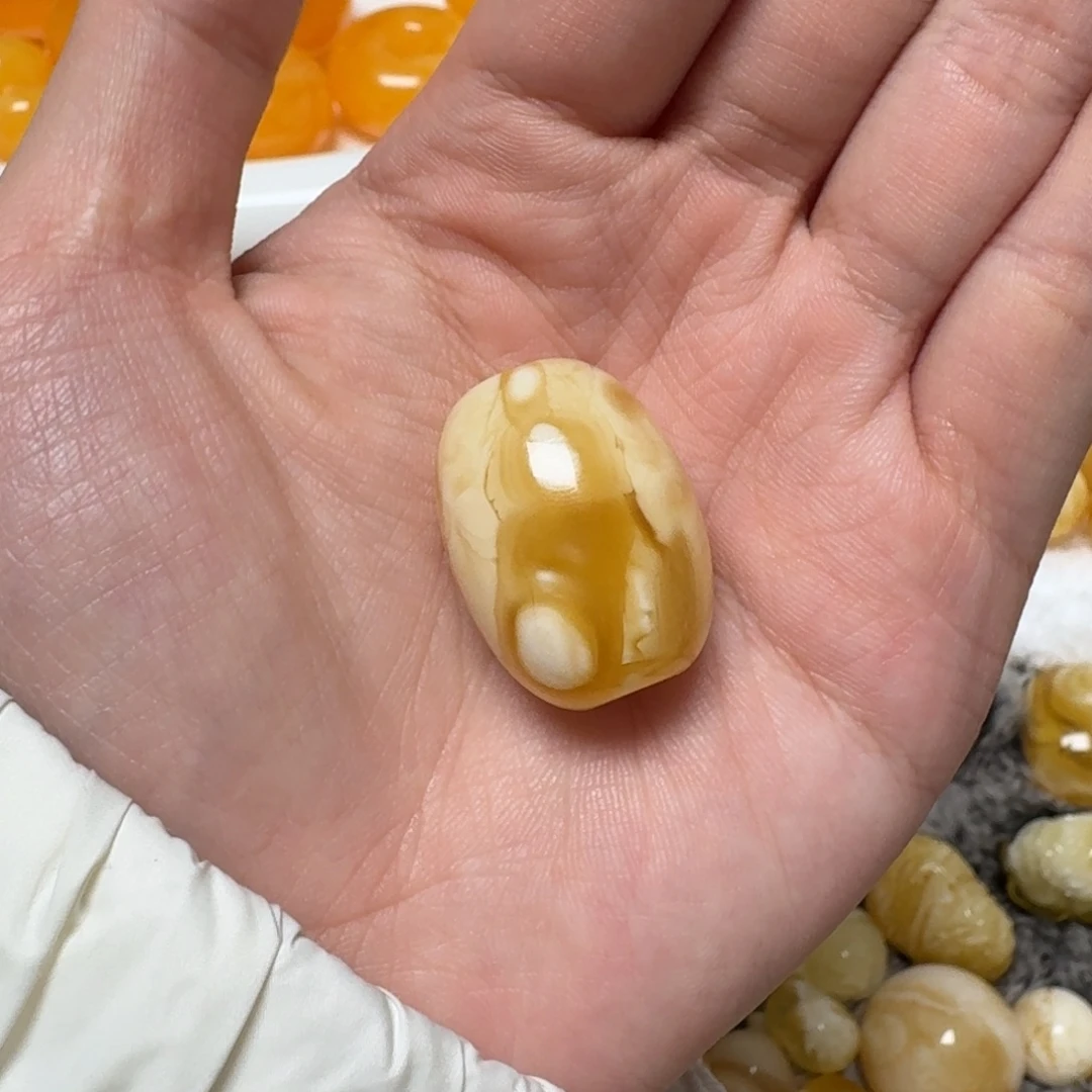 琥珀未镶嵌裸石蜜蜡桶珠